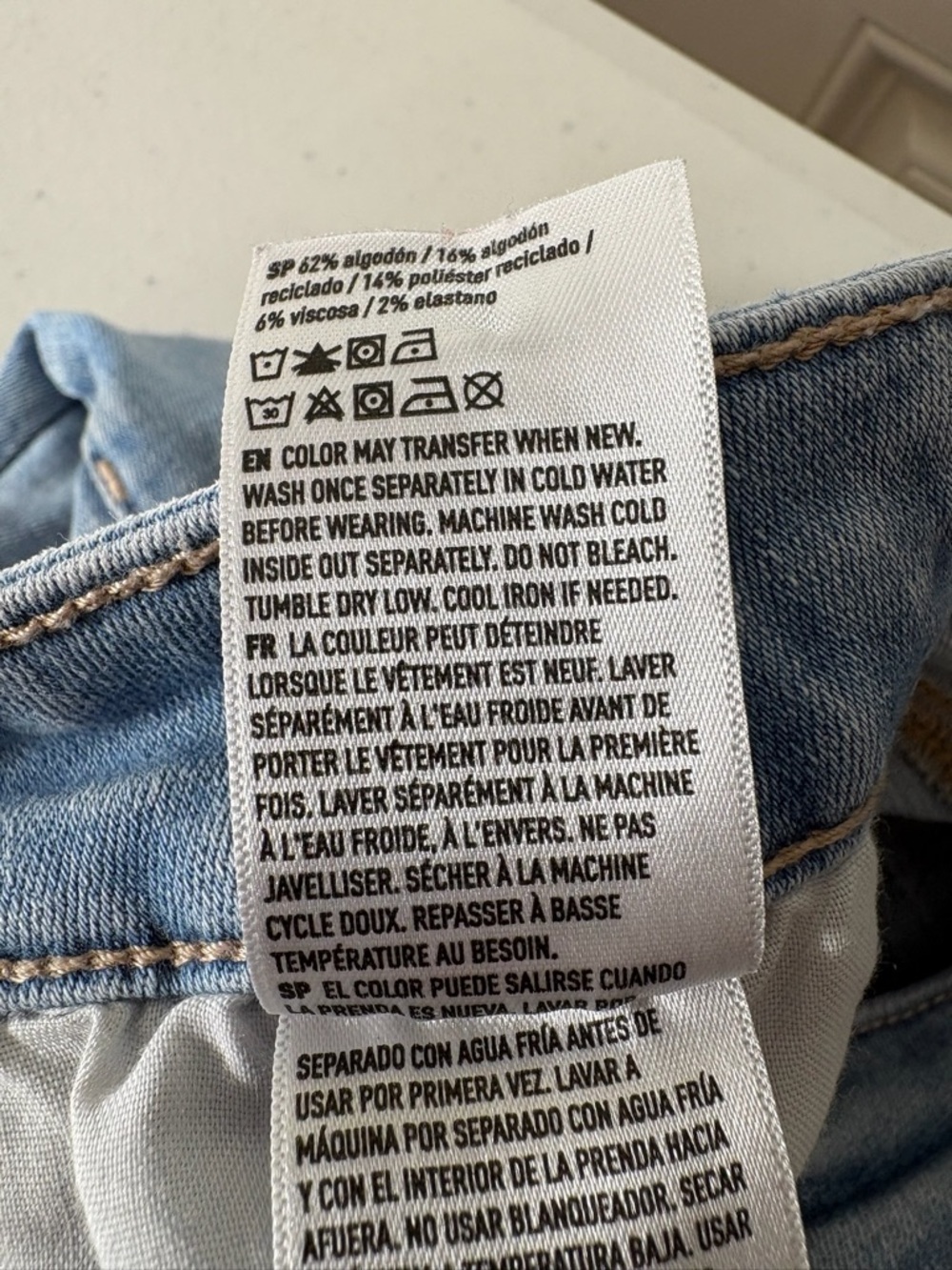 American Eagle Outfitters Light Wash Distressed Skinny Jeans 1922 - Picture 8 of 13